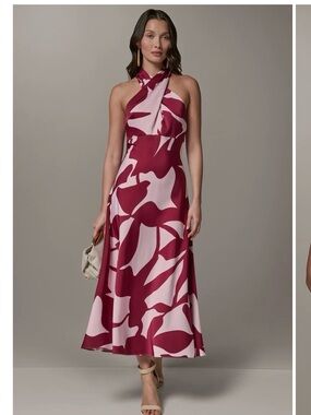 Donna Karan SLEEVELESS FLORAL HALTER NECK A-LINE DRESS
4.9 out of 5 star rating